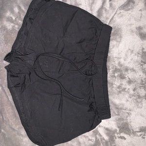 NEVER WORN, Black cotton shorts